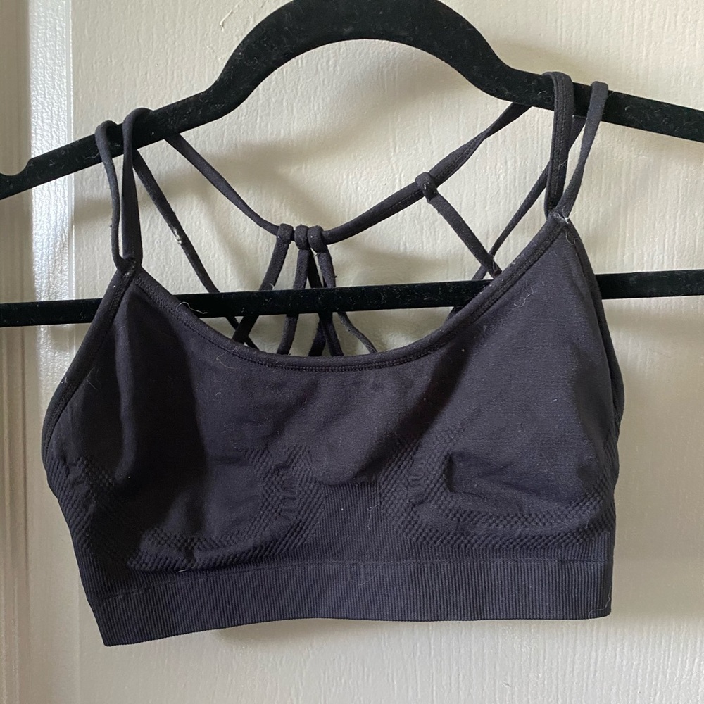 Fabletics black strappy criss cross sports bra